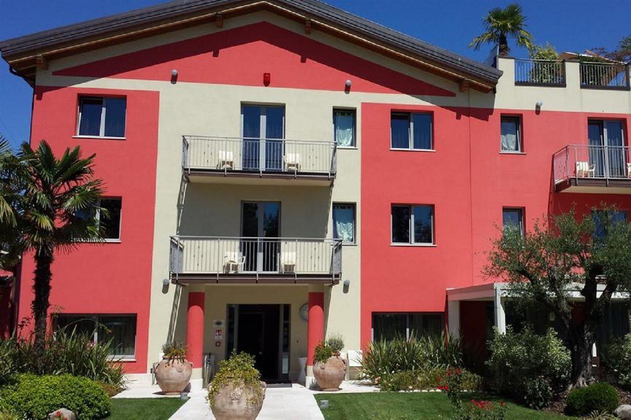 La Grotta Hotel Verona Exterior photo